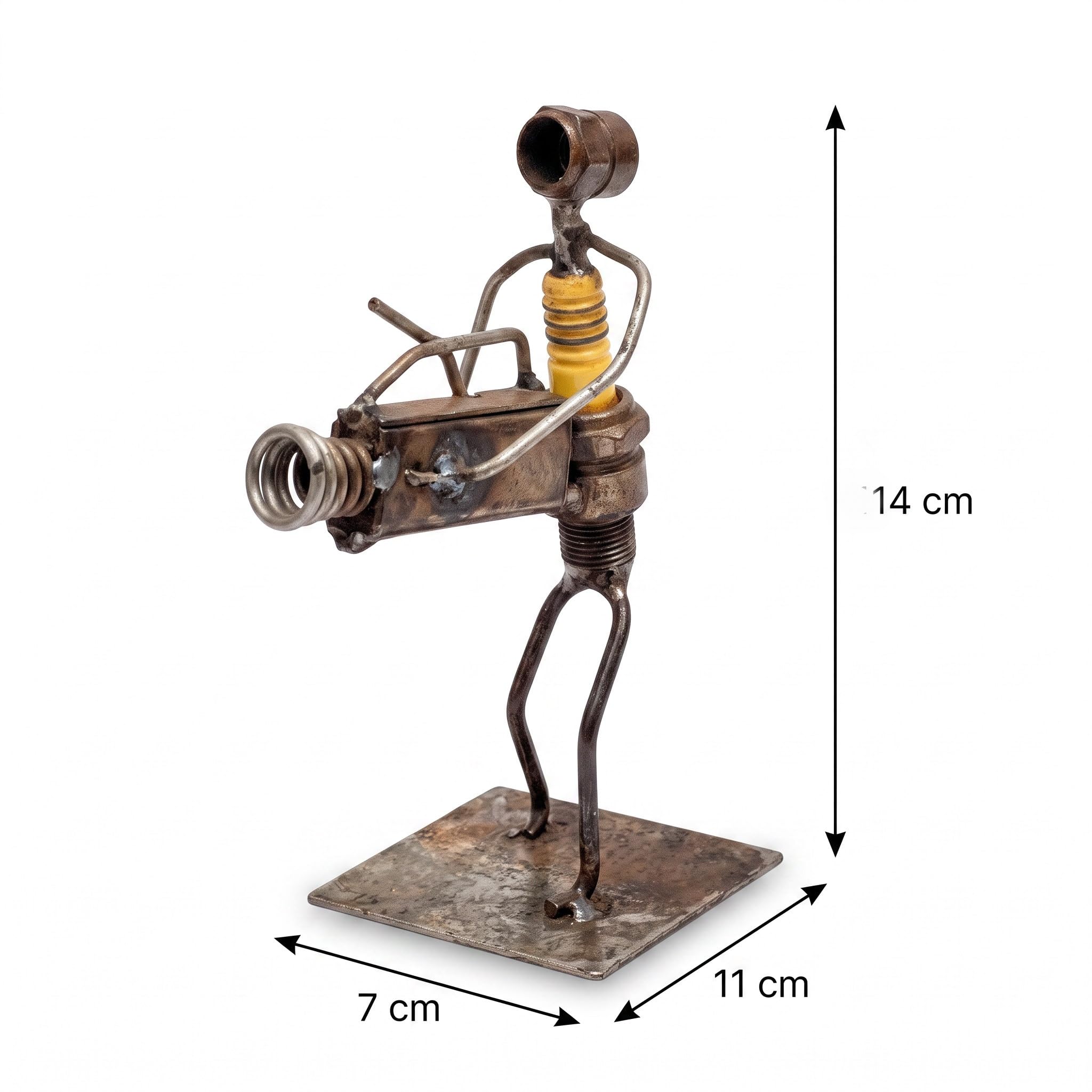 brillibrum-z-ndkerzen-figur-metallm-nnchen-kamera-2-handmade-14x7x11-cm image 3