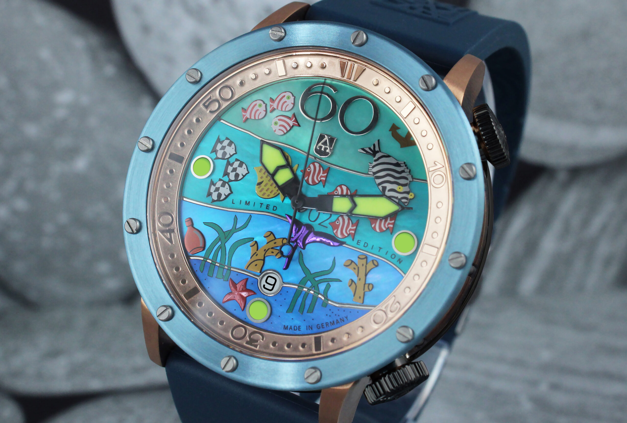 alexander-shorokhoff-flensi-blau-limitierte-taucheruhr image 4