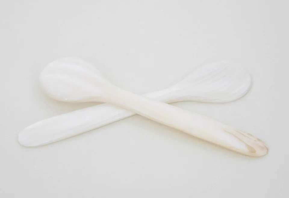 brillibrum-perlmuttl-ffel-flussmuschel-12-3-cm-kaviar-und-eierl-ffel image 1