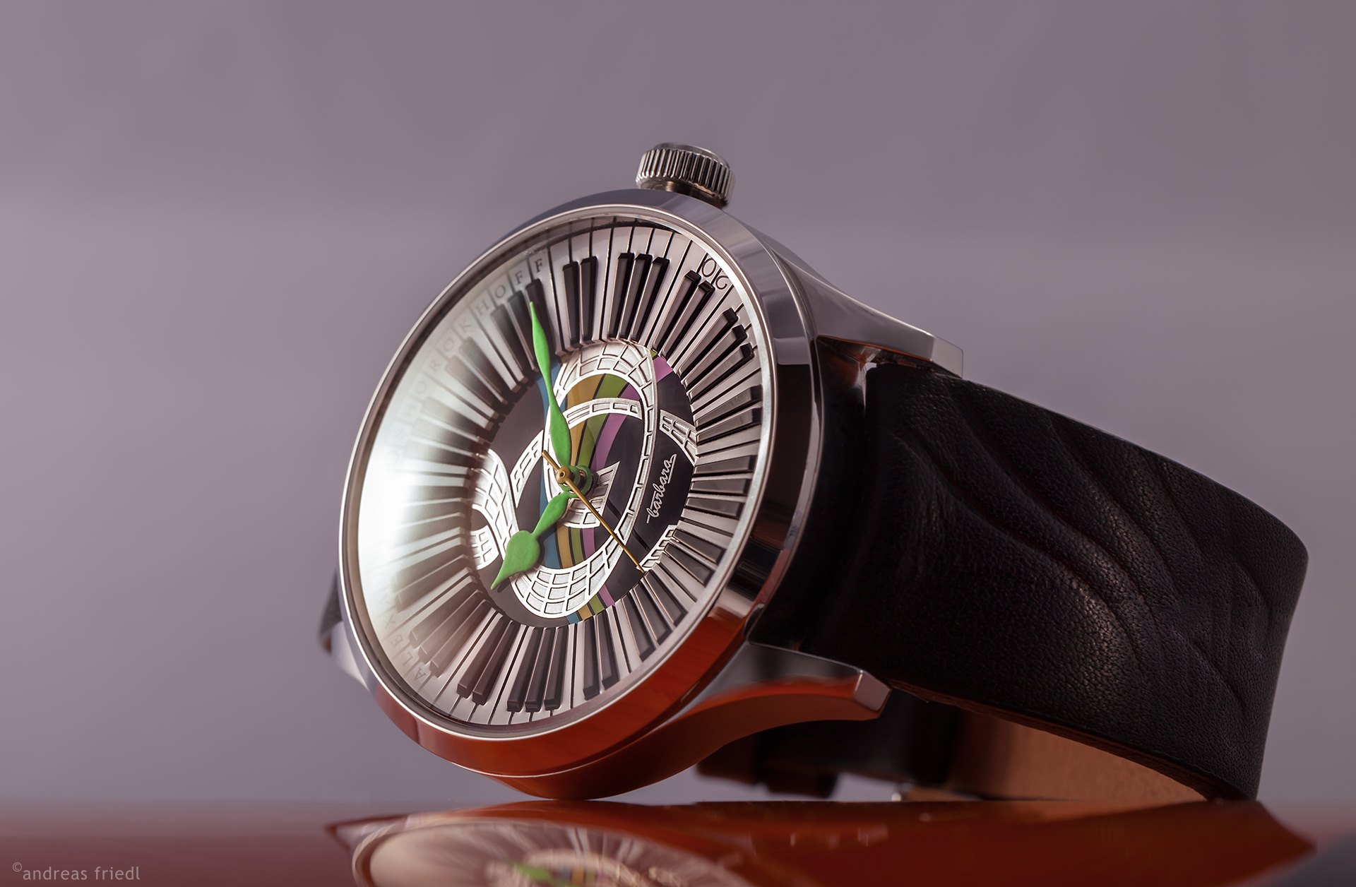 alexander-shorokhoff-barbara-avantgarde-uhr image 2