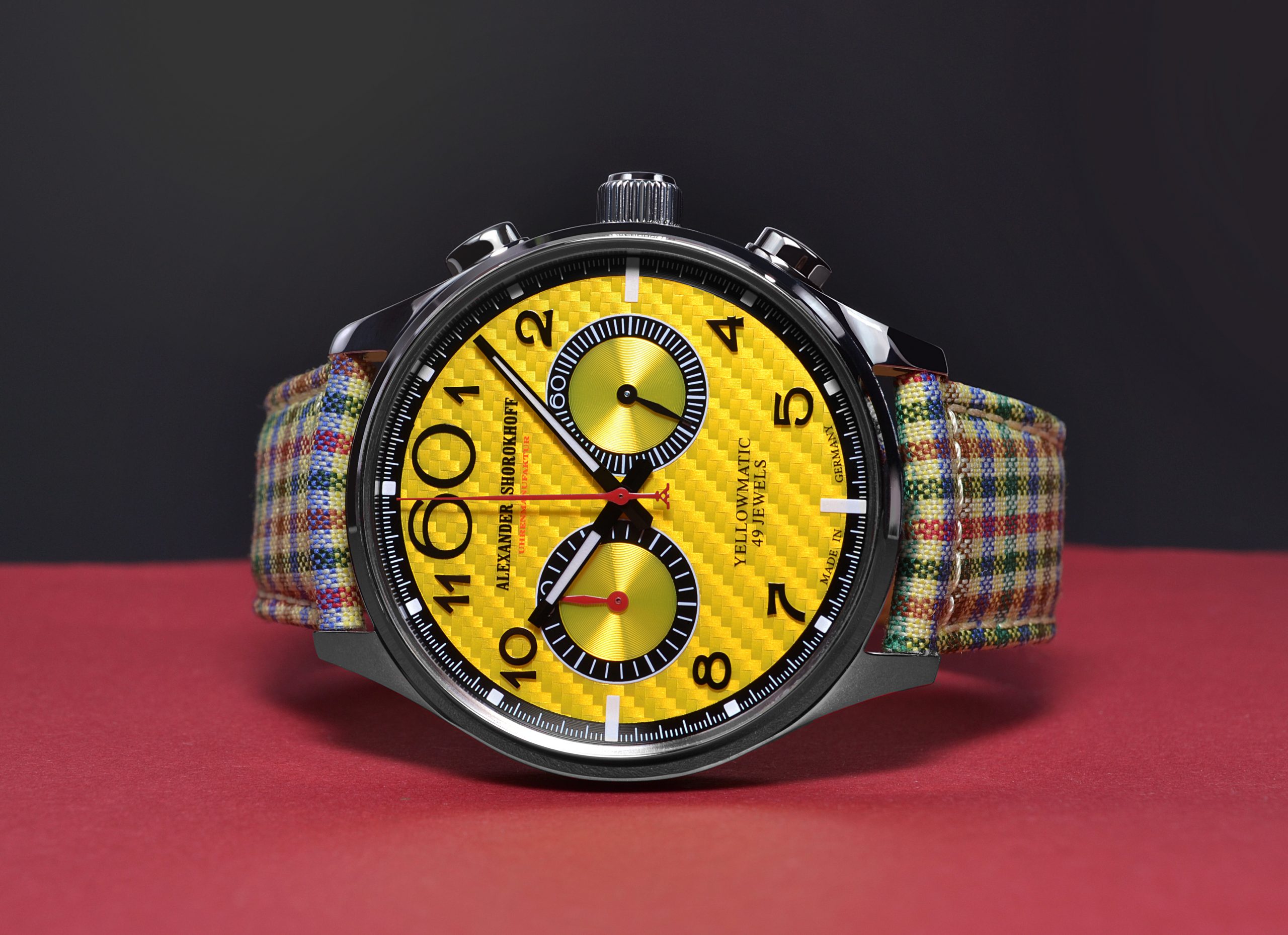 alexander-shorokhoff-yellowmatic-automatikuhr-gelb image 3
