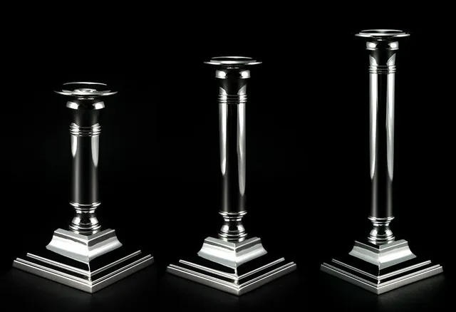 brillibrum-kerzenleuchter-19-3-cm-edel-versilbert-eckig-f-r-stabkerzen image 1