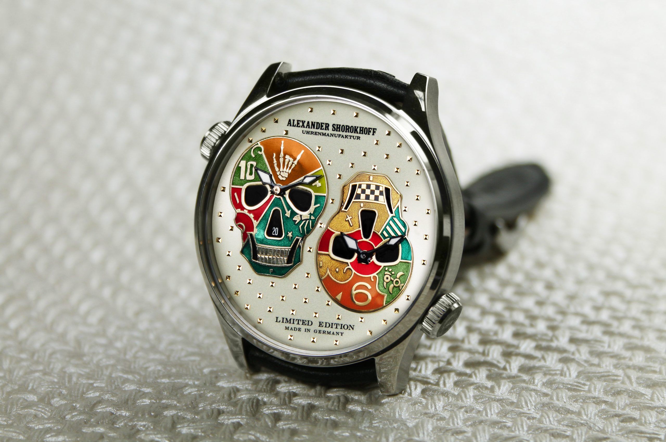 alexander-shorokhoff-los-craneos-2-frida-kahlo-uhr image 2