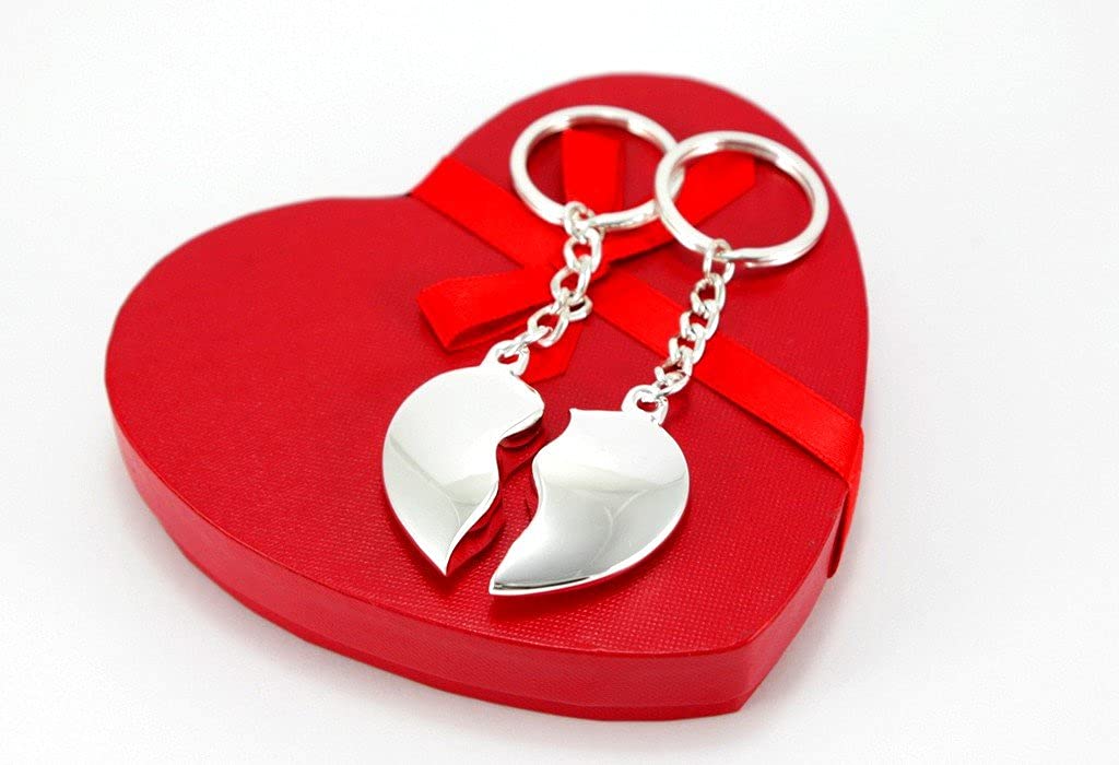 brillibrum-geteiltes-herz-schl-sselanh-nger-broken-heart-mit-gravur-im-herz-etui image 4