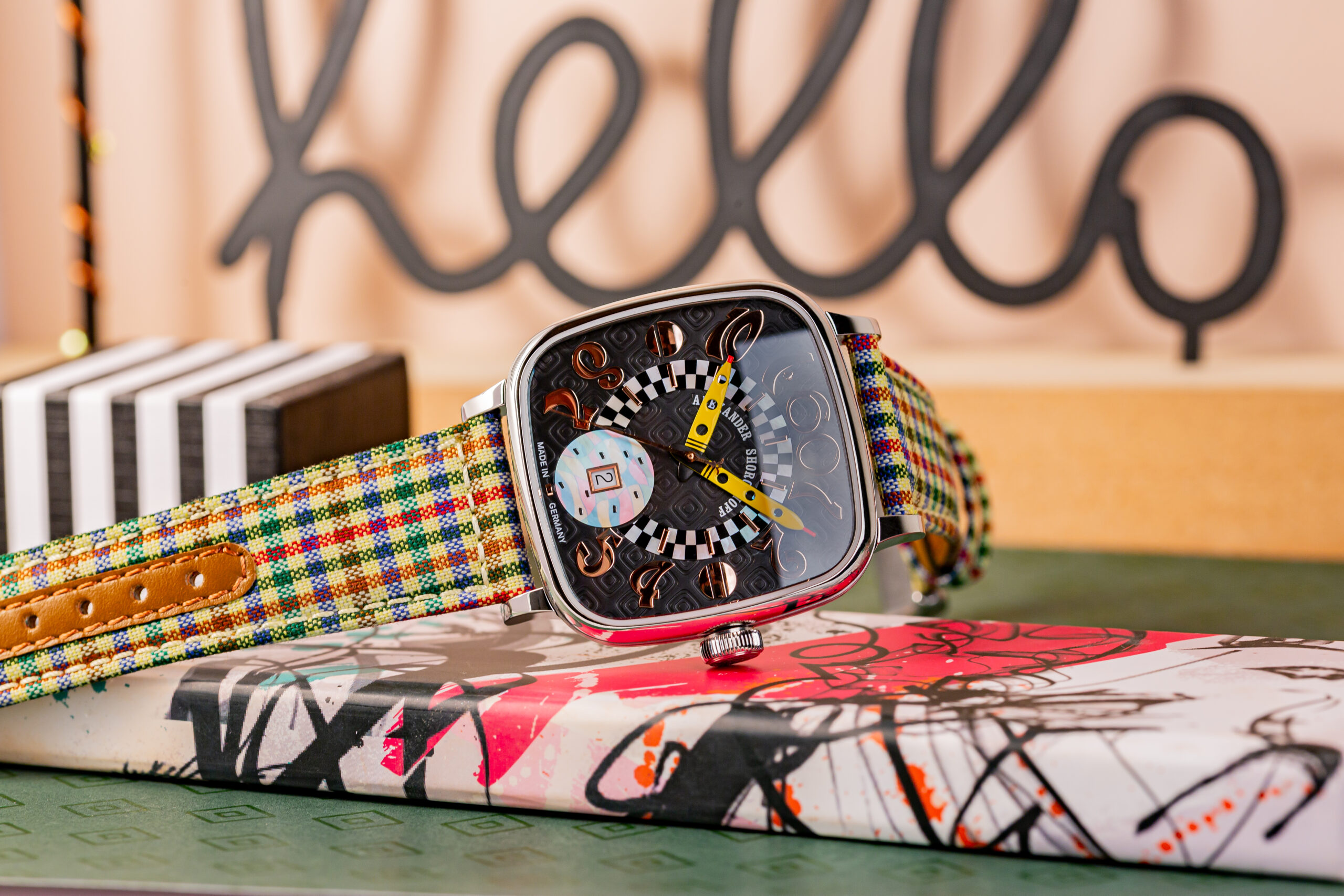 alexander-shorokhoff-kandy-fantasy-avantgarde-uhr image 3