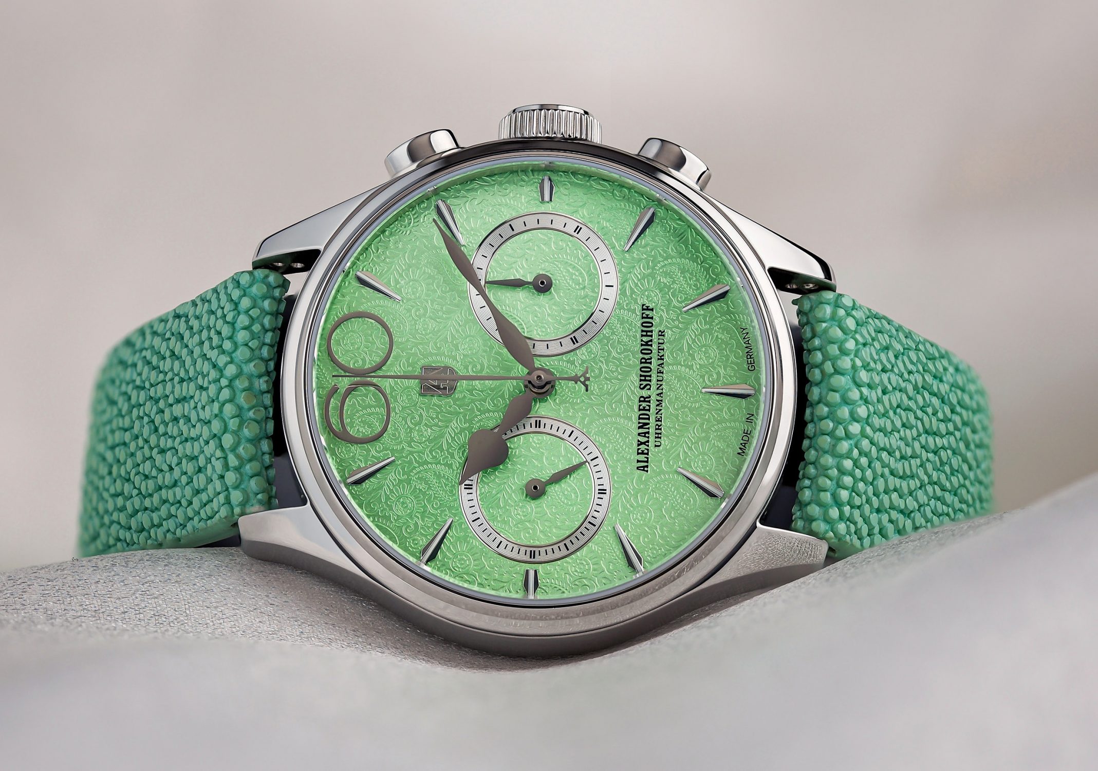 alexander-shorokhoff-perlrochenband-gr-n-mint-uhrenarmband image 3