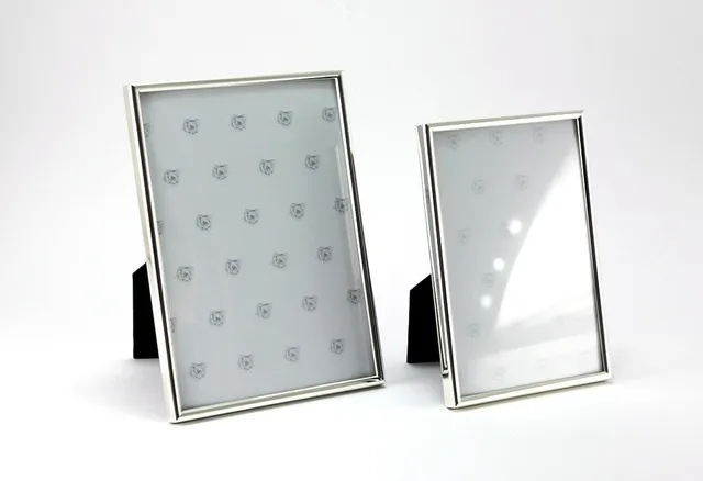 brillibrum-bilderrahmen-silber-10x15-versilberter-fotohalter-anlaufgesch-tzt-zum image 1