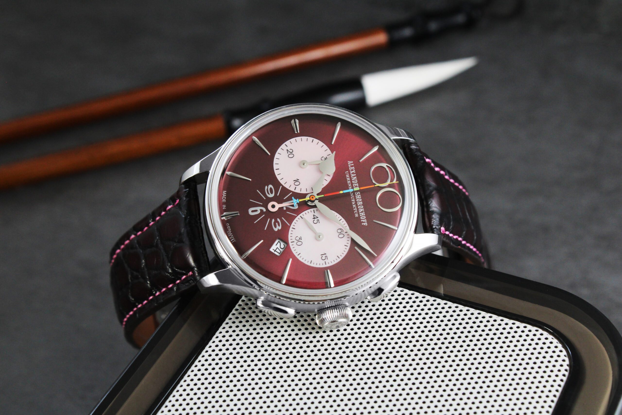 alexander-shorokhoff-happy-second-bordeaux-chronograph-uhr image 4