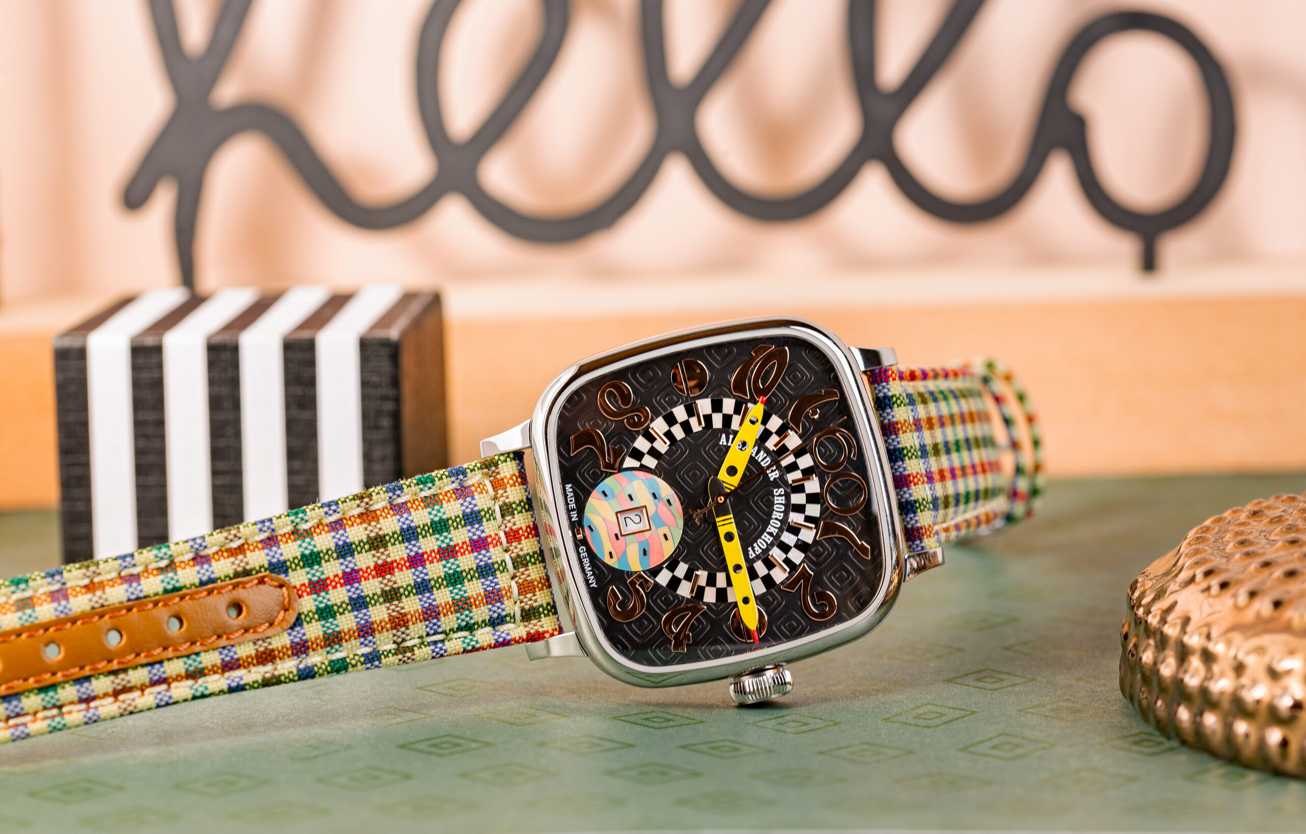 alexander-shorokhoff-kandy-fantasy-avantgarde-uhr image 4