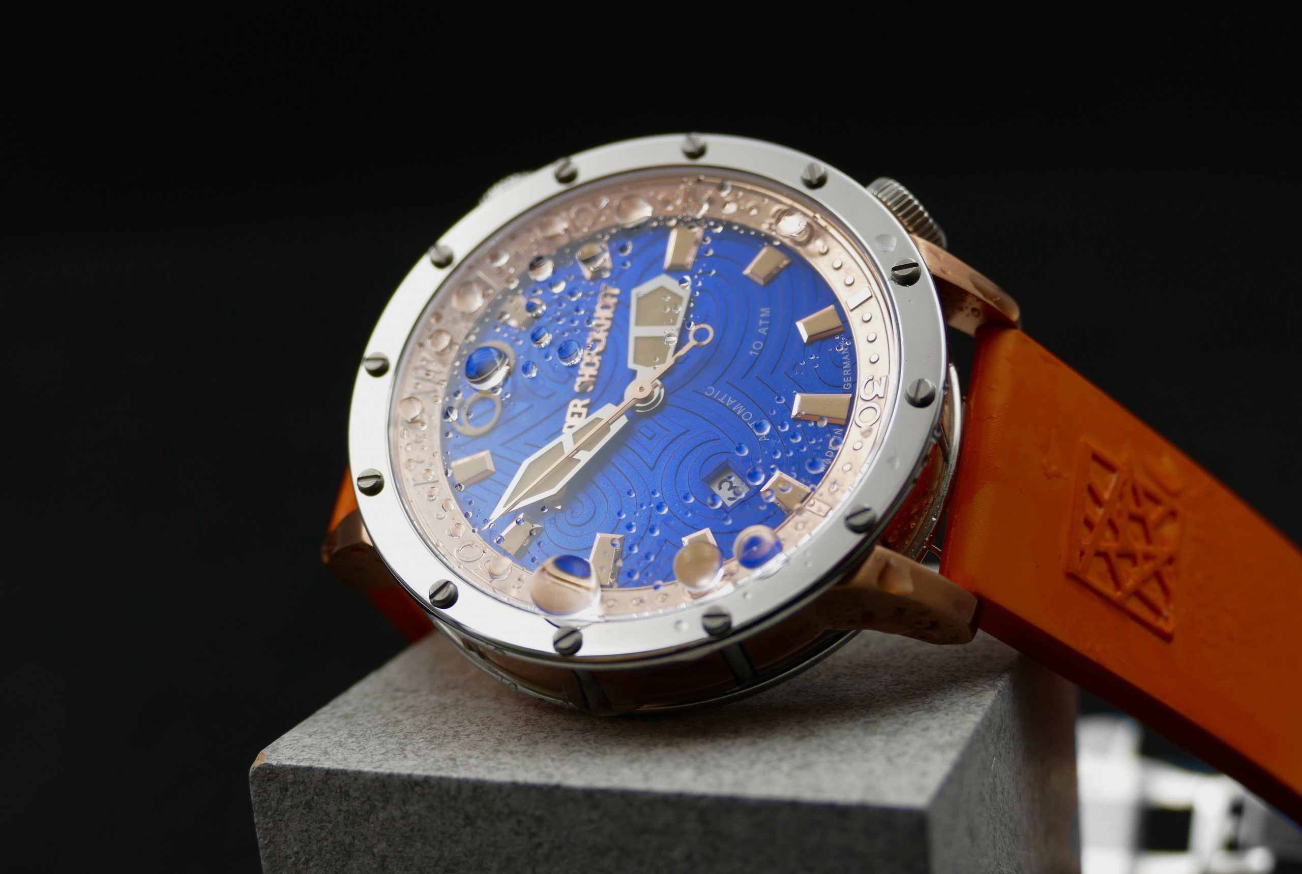 alexander-shorokhoff-deep-ding-2-taucheruhr-10-atm-leuchtzeiger image 3