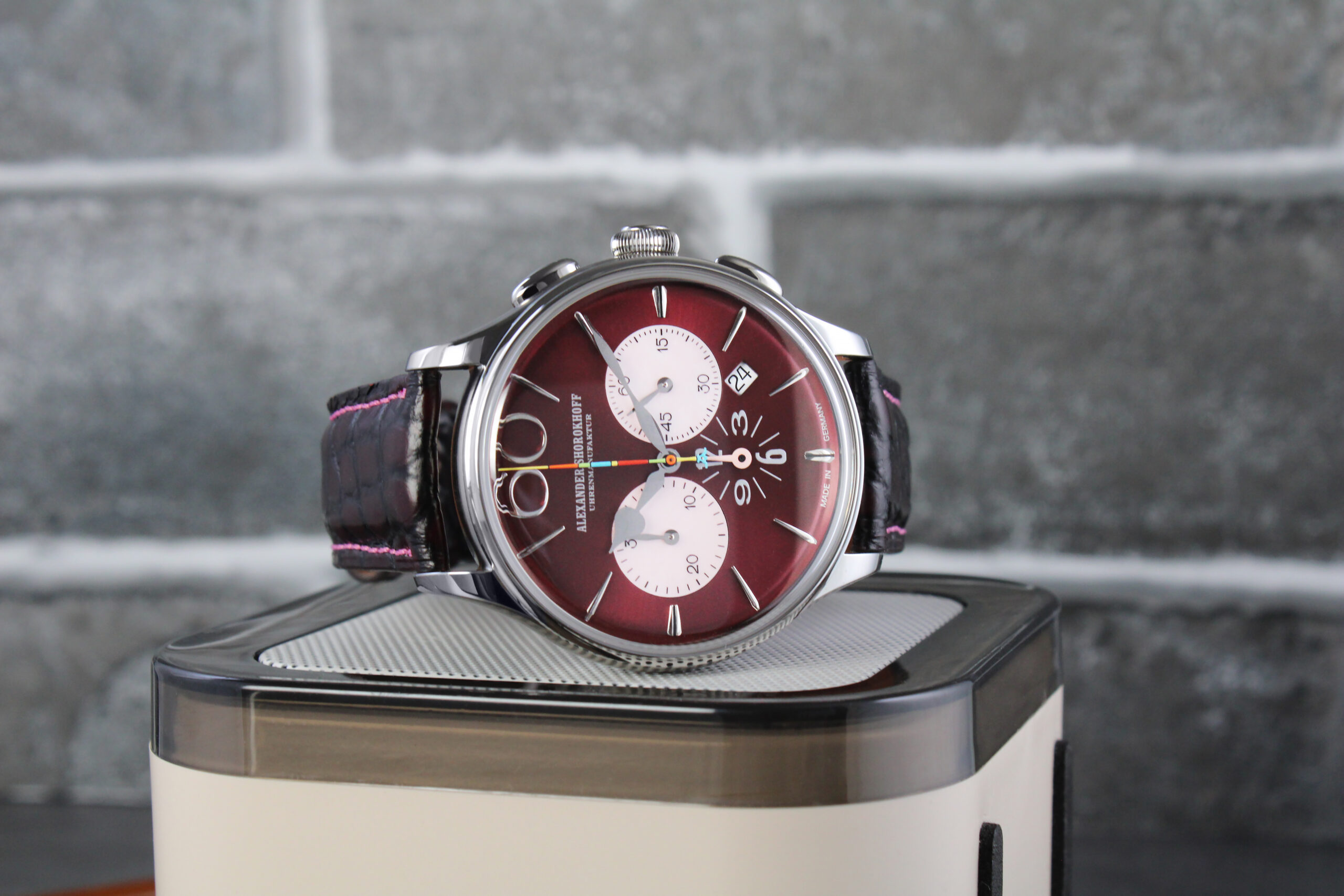 alexander-shorokhoff-happy-second-bordeaux-chronograph-uhr image 2
