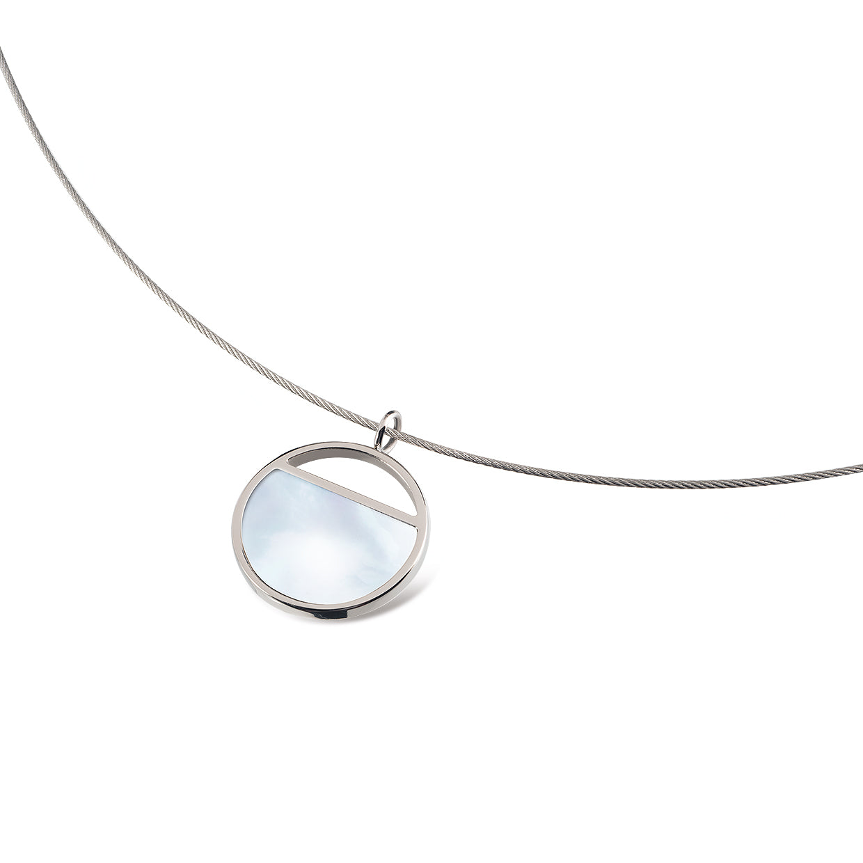 boccia-titanium-07024-01-anh-nger-kreis-perlmutt-18mm image 2