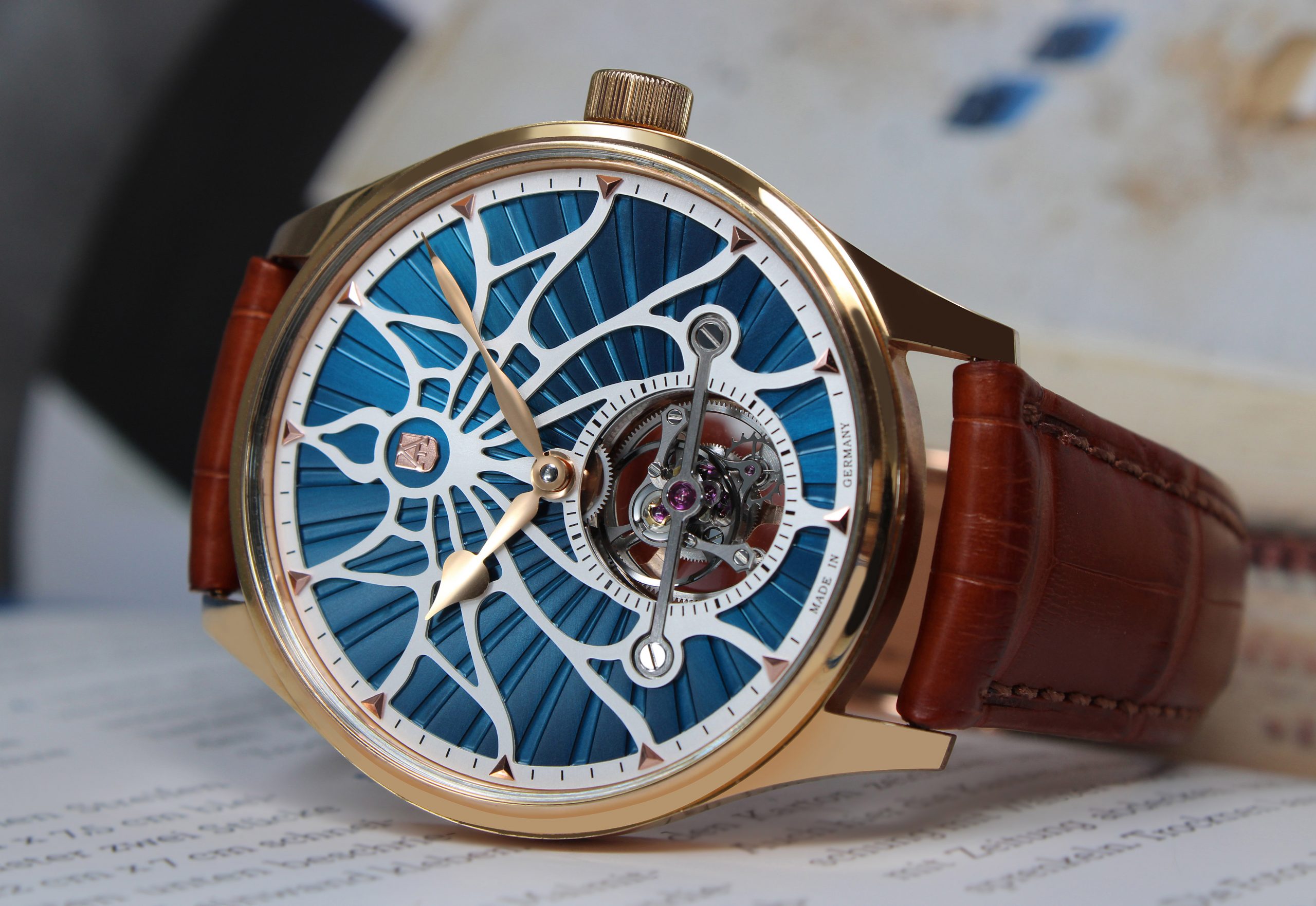 alexander-shorokhoff-tourbillon-tomorrow-avantgarde-tourbillon-uhr image 2